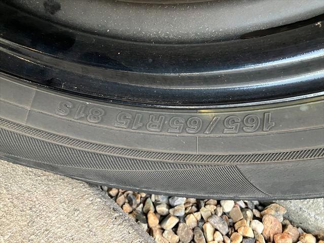 アクア Ｓ　ハイブリッド　ＡＵＸ　スマートキー　プッシュスタート　オートエアコン　レザーステアリング　ステアリングスイッチ　電格ミラー　横滑り防止装置　取扱説明書（51枚目）