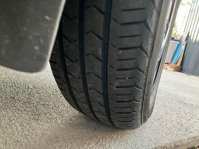 アクア Ｓ　ハイブリッド　ＡＵＸ　スマートキー　プッシュスタート　オートエアコン　レザーステアリング　ステアリングスイッチ　電格ミラー　横滑り防止装置　取扱説明書（55枚目）