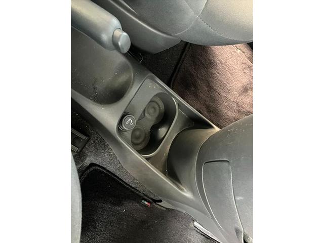 500 ツインエア ポップ デュアロジック(自動変速マニュアルトランスミッション) ETC 16AW HIDヘッドライト フォグランプ 純正キーレス AM FM レザーステアリング ステアリングスイッチ(27枚目)