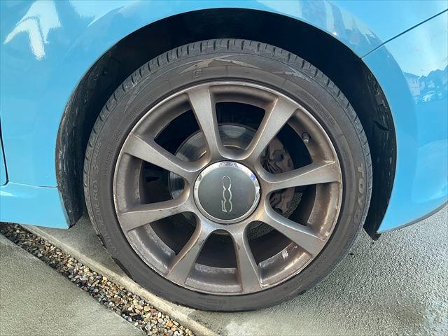 500 ツインエア ポップ デュアロジック(自動変速マニュアルトランスミッション) ETC 16AW HIDヘッドライト フォグランプ 純正キーレス AM FM レザーステアリング ステアリングスイッチ(47枚目)