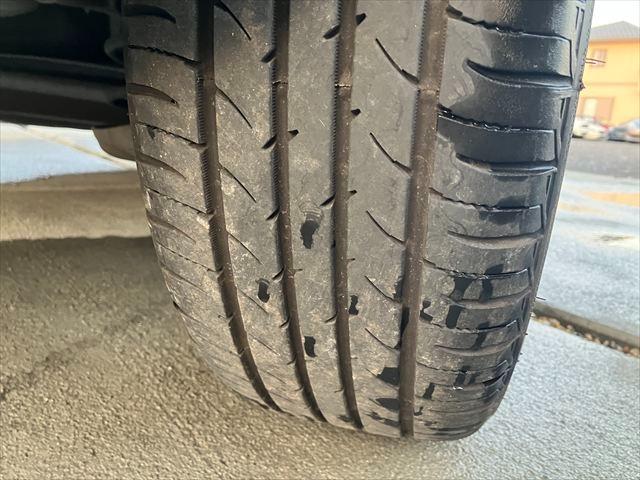 500 ツインエア ポップ デュアロジック(自動変速マニュアルトランスミッション) ETC 16AW HIDヘッドライト フォグランプ 純正キーレス AM FM レザーステアリング ステアリングスイッチ(51枚目)