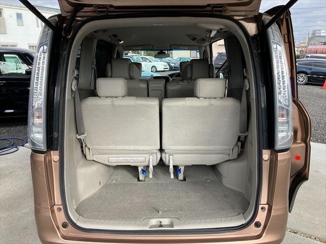 セレナ 20G S-ハイブリッド 両側電動スライドドア ETC オートクルーズコントロール レーンアシスト オートライト スマートキー 電動格納ミラー 3列シート CVT アルミホイール 盗難防止システム 衝突安全ボディ(11枚目)