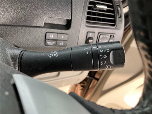 セレナ 20G S-ハイブリッド 両側電動スライドドア ETC オートクルーズコントロール レーンアシスト オートライト スマートキー 電動格納ミラー 3列シート CVT アルミホイール 盗難防止システム 衝突安全ボディ(20枚目)