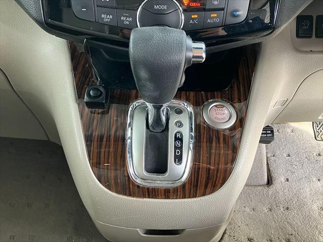 セレナ 20G S-ハイブリッド 両側電動スライドドア ETC オートクルーズコントロール レーンアシスト オートライト スマートキー 電動格納ミラー 3列シート CVT アルミホイール 盗難防止システム 衝突安全ボディ(25枚目)