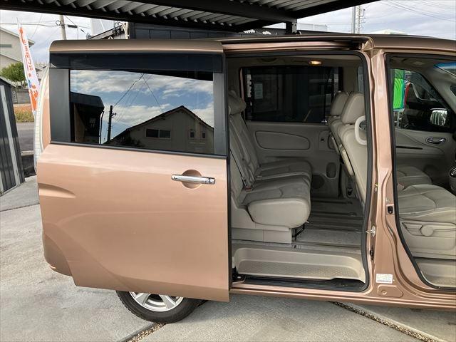 セレナ 20G S-ハイブリッド 両側電動スライドドア ETC オートクルーズコントロール レーンアシスト オートライト スマートキー 電動格納ミラー 3列シート CVT アルミホイール 盗難防止システム 衝突安全ボディ(39枚目)