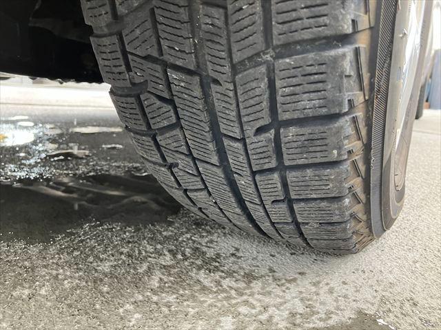 セレナ 20G S-ハイブリッド 両側電動スライドドア ETC オートクルーズコントロール レーンアシスト オートライト スマートキー 電動格納ミラー 3列シート CVT アルミホイール 盗難防止システム 衝突安全ボディ(60枚目)