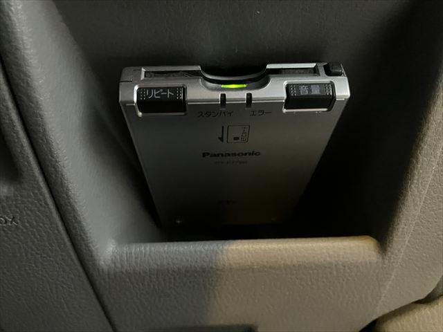 デミオ スポルトS 5MT ドライブレコーダー ETC ナビ TV 社外16インチ黒AW 社外シフトノブ 社外マフラー HIDライト イエローフォグ キーレス(35枚目)