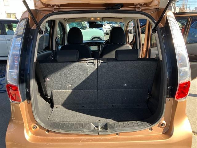 デイズ ハイウェイスターＸ　Ｖセレクション＋セーフティＩＩ　全周囲カメラ　Ｂｌｕｅｔｏｏｔｈ　フルセグナビ　ＥＴＣ　衝突被害軽減システム　ＨＩＤ　スマートキー　アイドリングストップ　１４ＡＷ　電動格納ミラー　ベンチシート　ＡＢＳ　ＥＳＣ　ＤＶＤ再生　ＵＳＢ（9枚目）