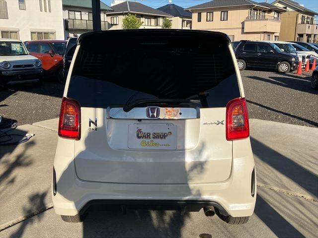 Ｎ－ＯＮＥ モデューロＸ　ターボ　バックカメラ　Ｂｌｕｅｔｏｏｔｈ　フルセグナビ　オートクルーズコントロール　ＨＩＤオートライト　スマートキー　チップアップシート　パドルシフト　１５ＡＷ　ＤＶＤ再生　ＵＳＢ　無限フロアマット（8枚目）