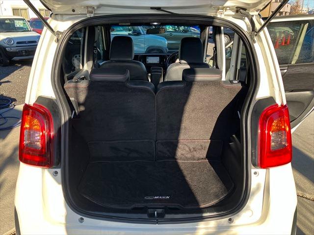 Ｎ－ＯＮＥ モデューロＸ　ターボ　バックカメラ　Ｂｌｕｅｔｏｏｔｈ　フルセグナビ　オートクルーズコントロール　ＨＩＤオートライト　スマートキー　チップアップシート　パドルシフト　１５ＡＷ　ＤＶＤ再生　ＵＳＢ　無限フロアマット（10枚目）