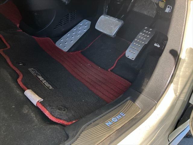 Ｎ－ＯＮＥ モデューロＸ　ターボ　バックカメラ　Ｂｌｕｅｔｏｏｔｈ　フルセグナビ　オートクルーズコントロール　ＨＩＤオートライト　スマートキー　チップアップシート　パドルシフト　１５ＡＷ　ＤＶＤ再生　ＵＳＢ　無限フロアマット（45枚目）