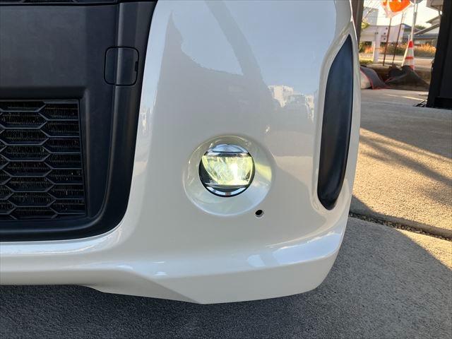 Ｎ－ＯＮＥ モデューロＸ　ターボ　バックカメラ　Ｂｌｕｅｔｏｏｔｈ　フルセグナビ　オートクルーズコントロール　ＨＩＤオートライト　スマートキー　チップアップシート　パドルシフト　１５ＡＷ　ＤＶＤ再生　ＵＳＢ　無限フロアマット（50枚目）