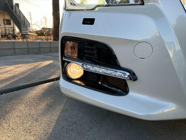 レヴォーグ １．６ＧＴアイサイト　プラウドエディション　４ＷＤ　ターボ　ドラレコ　ＥＴＣ２．０　バックカメラ　サイドカメラ　ＴＶナビ　オートクルーズコントロール　レーンアシスト　衝突被害軽減システム　ＢＳＭ　純正１７ＡＷ　ＬＥＤオートライト　パワーシート（52枚目）