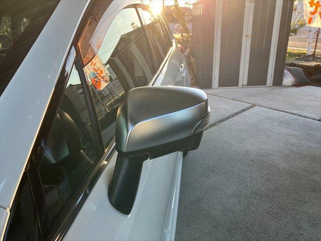 レヴォーグ １．６ＧＴアイサイト　プラウドエディション　４ＷＤ　ターボ　ドラレコ　ＥＴＣ２．０　バックカメラ　サイドカメラ　ＴＶナビ　オートクルーズコントロール　レーンアシスト　衝突被害軽減システム　ＢＳＭ　純正１７ＡＷ　ＬＥＤオートライト　パワーシート（57枚目）