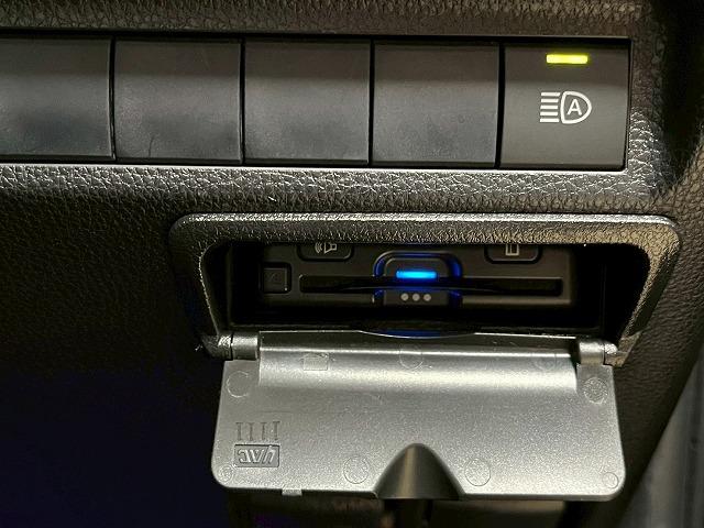 ＲＡＶ４ アドベンチャー　オフロードパッケージ　追従クルコン　ＢＳＭ　ＣａｒＰｌａｙ　ＥＴＣ　禁煙　ＡＡＣ　スマートキ－　クルコン　パワーウィンドウ　横滑り防止　Ｐシート　キーフリー　ＡＢＳ　盗難防止システム　ミュージックプレイヤー接続可　ＰＳ（62枚目）