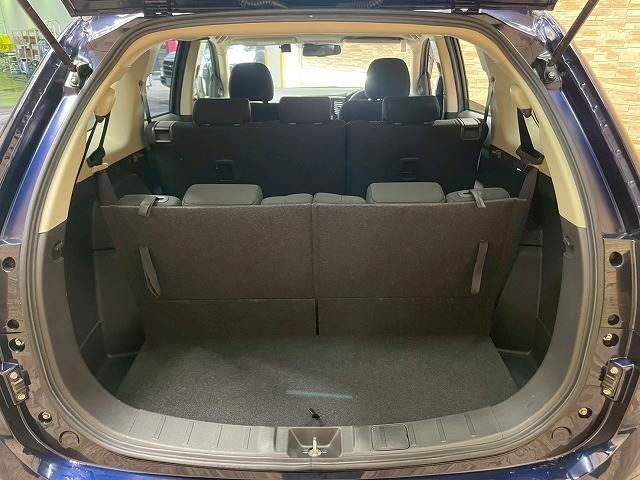 アウトランダー ２４Ｇ　セーフティパッケージ　禁煙　４ＷＤ７人乗り　Ｋｅｎｗｏｏｄナビ　フルセグＴＶ　バックカメラ　ＥＴＣ　レーダークルーズコントロール　衝突軽減ブレーキ　ドライブレコーダー　Ｂｌｕｅｔｏｏｔｈ（13枚目）