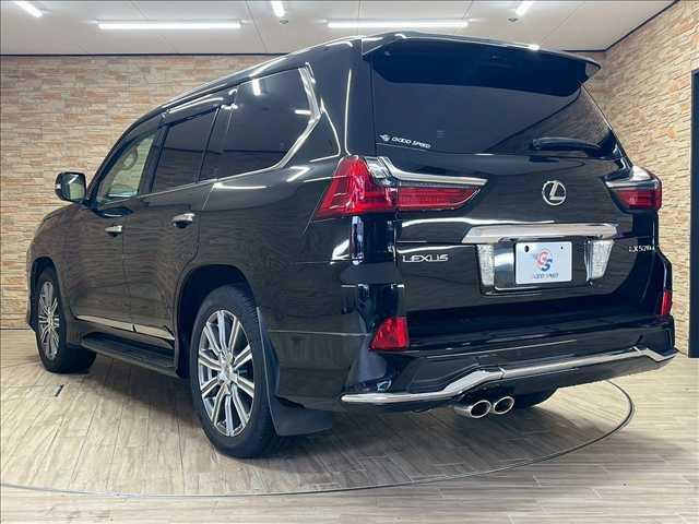 ＬＸ ＬＸ５７０　純正ナビ　衝突軽減　サンルーフ　ＢＳＭ　パワートランク　ＰＣＳ　レーダークルーズ　電動パワーシート　マクレビ　シートヒータ　三列シート　全席ＰＷ　ミュージックプレイヤー接続可　記録簿　レザー　禁煙（17枚目）