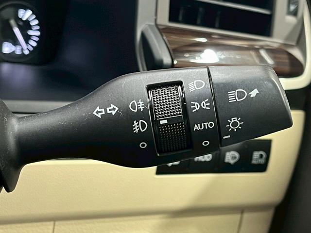 ＬＸ ＬＸ５７０　純正ナビ　衝突軽減　サンルーフ　ＢＳＭ　パワートランク　ＰＣＳ　レーダークルーズ　電動パワーシート　マクレビ　シートヒータ　三列シート　全席ＰＷ　ミュージックプレイヤー接続可　記録簿　レザー　禁煙（69枚目）