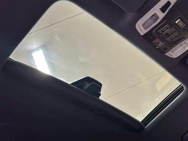 ヴェルファイアハイブリッド Ｚ　ゴールデンアイズ　４ＷＤ　サンルーフ　両側電動スライドドア　純正ナビ　フルセグＴＶ　バックカメラ　ＥＴＣ　レーンアシスト　追従クルコン　クリアランスソナー　ＡＣ１００Ｖコンセント（9枚目）