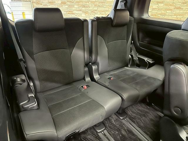 ヴェルファイアハイブリッド Ｚ　ゴールデンアイズ　４ＷＤ　サンルーフ　両側電動スライドドア　純正ナビ　フルセグＴＶ　バックカメラ　ＥＴＣ　レーンアシスト　追従クルコン　クリアランスソナー　ＡＣ１００Ｖコンセント（34枚目）