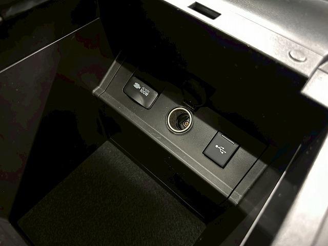 ヴェルファイアハイブリッド Ｚ　ゴールデンアイズ　４ＷＤ　サンルーフ　両側電動スライドドア　純正ナビ　フルセグＴＶ　バックカメラ　ＥＴＣ　レーンアシスト　追従クルコン　クリアランスソナー　ＡＣ１００Ｖコンセント（74枚目）
