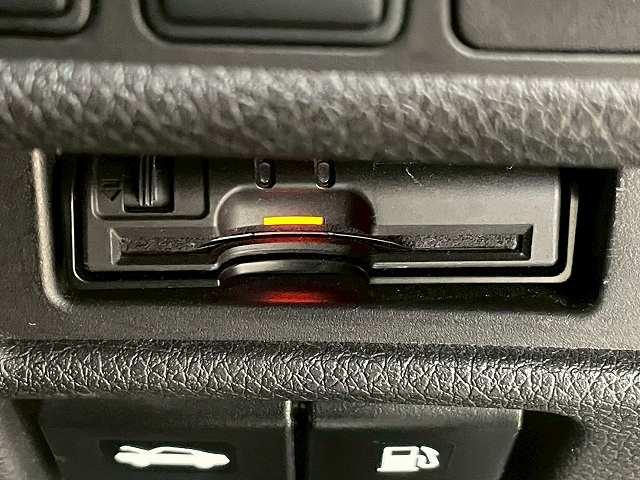 エクストレイル ２０Ｘｉ　４ＷＤ　プロパイロット　アラウンドビュー　純正ナビＴＶ　デジタルインナーミラー　トランスファ　ＥＴＣ　　電動リアゲート　オートライト　オートエアコン　ＢＳＭ　純正１８インチアルミ　ＤＶＤ再生　ＬＥＤ（50枚目）