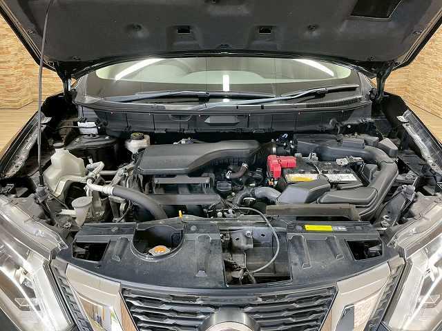 エクストレイル ２０Ｘｉ　４ＷＤ　プロパイロット　アラウンドビュー　純正ナビＴＶ　デジタルインナーミラー　トランスファ　ＥＴＣ　　電動リアゲート　オートライト　オートエアコン　ＢＳＭ　純正１８インチアルミ　ＤＶＤ再生　ＬＥＤ（60枚目）