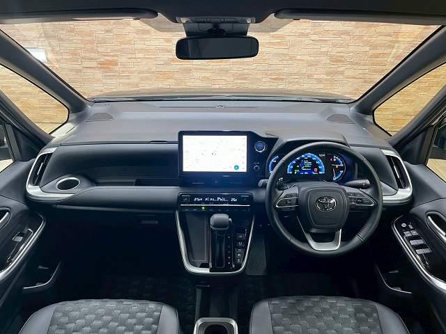 ヴォクシー Ｓ－Ｚ　純正１０．５インチナビ　衝突軽減ブレーキ　レーダークルーズコントロール　レーンキープアシスト　両側電動スライドドア　ドライブレコーダー　ウォークスルー　デュアルエアコン　後席エアコン　シートヒーター（35枚目）