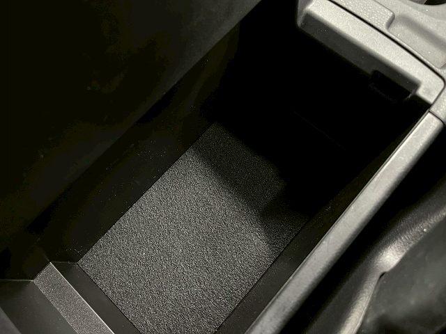 ヴォクシー Ｓ－Ｚ　純正１０．５インチナビ　衝突軽減ブレーキ　レーダークルーズコントロール　レーンキープアシスト　両側電動スライドドア　ドライブレコーダー　ウォークスルー　デュアルエアコン　後席エアコン　シートヒーター（58枚目）