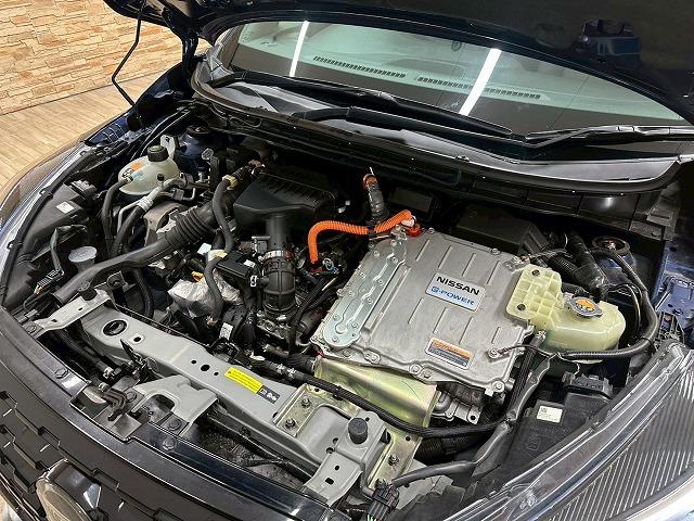 キックス ＡＵＴＥＣＨ　特別仕様車　プロパイロット　純正９型ナビ　アラウンドビューモニター　追従クルーズコントロール　シートヒーター　ステアリングヒーター　オーテック専用インテリア＆エクステリア　ＬＥＤ１７インチアルミ（51枚目）