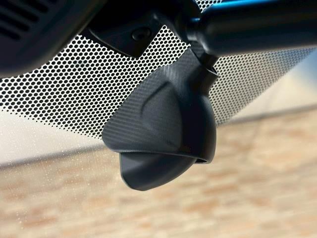 フリード クロスター・ホンダセンシング　純正８型ナビ　フルセグＴＶ　バックカメラ　両側電動スライドドア　６人乗　ＬＥＤヘッドライト　オートリトラミラー　追従クルーズコントロール　レーンアシスト　ナビ連動ドライブレコーダー　ナビ連動ＥＴＣ（9枚目）