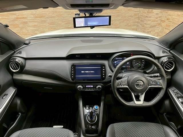 キックス Ｘ　プロパイロット　純正エアロ　純正９型ナビ　アラウンドビューモニター　フルセグＴＶ　デジタルインナーミラー　ハーフレザーシート　ドライブレコーダー　シートヒーター　ハンドルヒーター　オートハイビーム（2枚目）