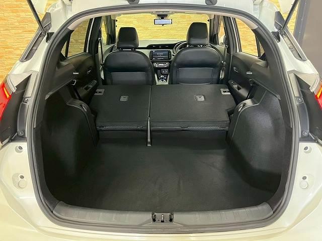 キックス Ｘ　プロパイロット　純正エアロ　純正９型ナビ　アラウンドビューモニター　フルセグＴＶ　デジタルインナーミラー　ハーフレザーシート　ドライブレコーダー　シートヒーター　ハンドルヒーター　オートハイビーム（13枚目）