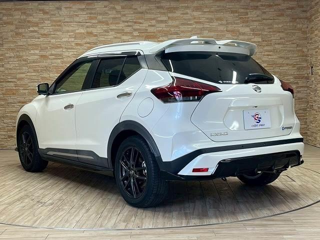 キックス Ｘ　プロパイロット　純正エアロ　純正９型ナビ　アラウンドビューモニター　フルセグＴＶ　デジタルインナーミラー　ハーフレザーシート　ドライブレコーダー　シートヒーター　ハンドルヒーター　オートハイビーム（17枚目）