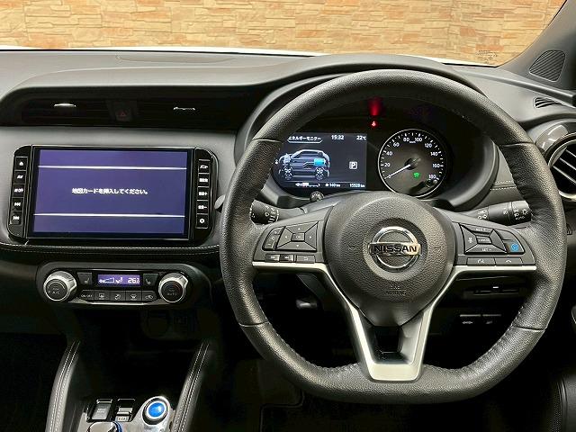 キックス Ｘ　プロパイロット　純正エアロ　純正９型ナビ　アラウンドビューモニター　フルセグＴＶ　デジタルインナーミラー　ハーフレザーシート　ドライブレコーダー　シートヒーター　ハンドルヒーター　オートハイビーム（31枚目）
