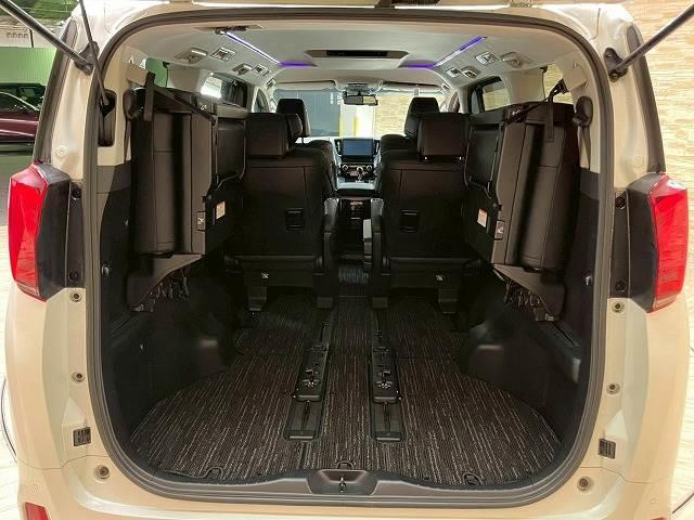 アルファード ２．５Ｓ　Ｃパッケージ　４ＷＤ　純正ナビ　オットマン　衝突軽減ブレーキ　黒革電動シート　フルセグＴＶ　サウンドライブラリ　電動リアゲート　シートエアコン　シートヒーター　オートハイビーム　ウォークスルー　ハンドルヒーター（17枚目）