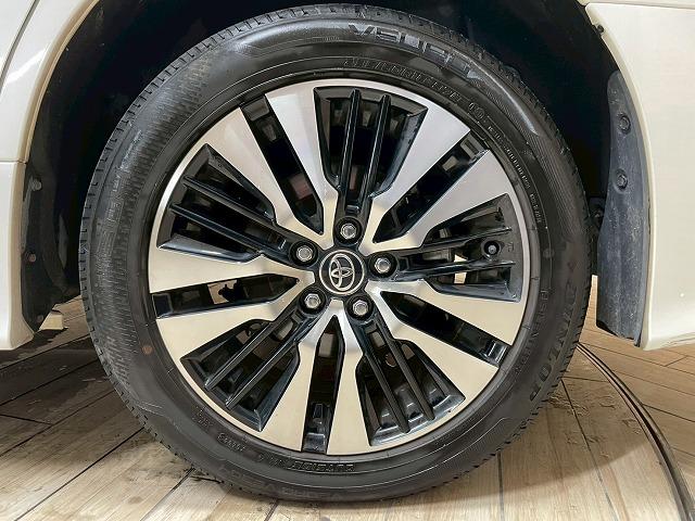 アルファード ２．５Ｓ　Ｃパッケージ　４ＷＤ　純正ナビ　オットマン　衝突軽減ブレーキ　黒革電動シート　フルセグＴＶ　サウンドライブラリ　電動リアゲート　シートエアコン　シートヒーター　オートハイビーム　ウォークスルー　ハンドルヒーター（22枚目）