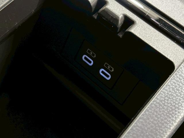 プリウス Ｚ　純正１２．３インチナビ　衝突軽減ブレーキ　プリクラッシュ　電動リアゲート　全周囲カメラ　純正１９インチアルミ　ＬＥＤヘッドライト　メモリー付パワーシート　レザーシート　オートマチックハイビーム　ＥＴＣ（50枚目）