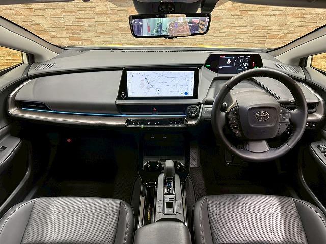 プリウス Ｚ　純正１２．３インチナビ　衝突軽減ブレーキ　プリクラッシュ　電動リアゲート　全周囲カメラ　純正１９インチアルミ　ＬＥＤヘッドライト　メモリー付パワーシート　レザーシート　オートマチックハイビーム　ＥＴＣ（60枚目）