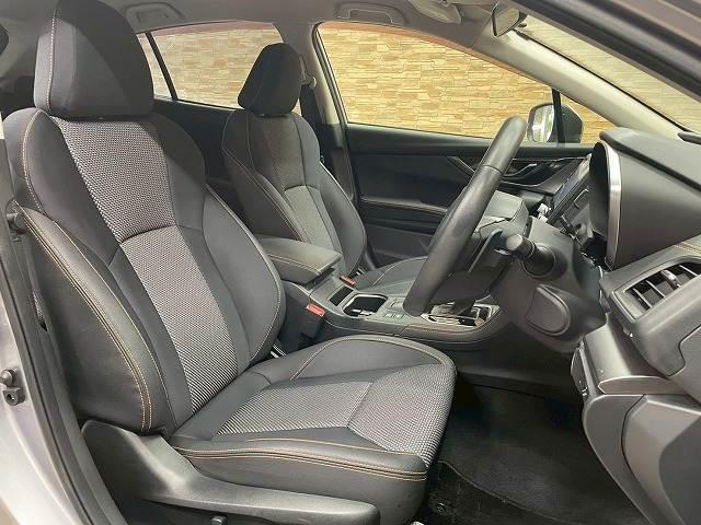 ＸＶ ２．０ｉ－Ｓ　ＥｙｅＳｉｇｈｔ　純正ナビ　バックカメラ　フルセグＴＶ　ブラインドスポットモニター　ＥＴＣ　ドライブレコーダ　追従クルーズコントロール　レーンアシスト　ＬＥＤヘッドライト　スマートキープッシュスタート　純正１８アルミ（5枚目）