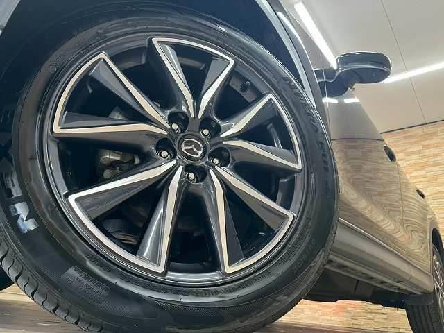 ＣＸ－５ ＸＤ　Ｌパッケージ　４ＷＤ　白革電動シート　ＢＯＳＥサウンド　衝突軽減ブレーキ　レーンキープアシスト　ＢＳＭ　追従クルーズコントロール　シートヒーター　ハンドルヒーター　クリアランスソナー　電動リアゲート　軽油　ＬＥＤ（19枚目）