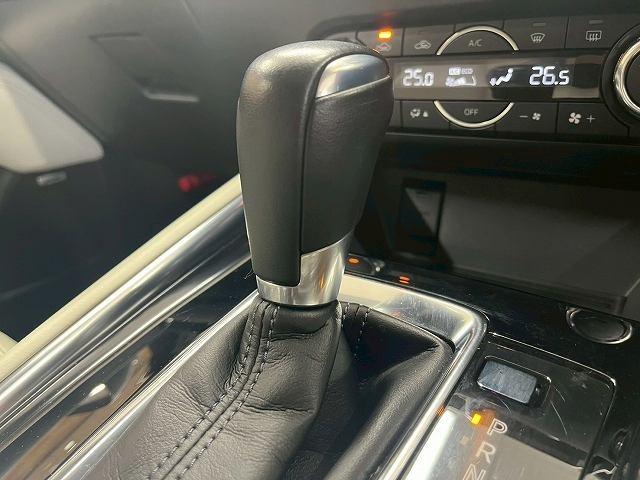 ＣＸ－５ ＸＤ　Ｌパッケージ　４ＷＤ　白革電動シート　ＢＯＳＥサウンド　衝突軽減ブレーキ　レーンキープアシスト　ＢＳＭ　追従クルーズコントロール　シートヒーター　ハンドルヒーター　クリアランスソナー　電動リアゲート　軽油　ＬＥＤ（25枚目）