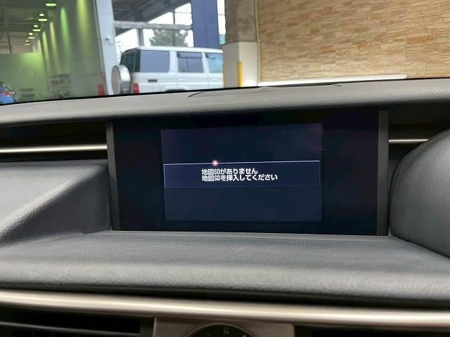 ＩＳ ＩＳ３００ｈ　バージョンＬ　黒革電動シート　ＭａｒｋＬｅｖｉｎｓｏｎサウンドシステム　衝突軽減ブレーキ　ＢＳＭ　レーダークルーズコントロール　純正ドライブレコーダー　エアベンチレーション　シートヒーター　パーキングアシスト（3枚目）