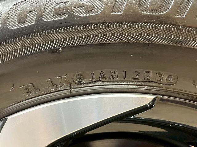 シエンタ Ｚ　両側電動スライドドア　純正１０．５インチナビ　フルセグ視聴　衝突軽減ブレーキ　ＢＳＭ　レーダークルーズコントロール　パノラミックビューモニター　パーキングアシスト　シートヒーター　オートハイビーム（28枚目）