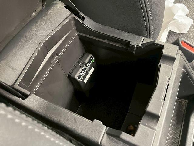 フォレスター Ｘ－エディション　４ＷＤ　８型ＤＩＡＴＯＮＥナビ　バックカメラ　サイドカメラ　フロントカメラ　アップルカープレイ　フルセグＴＶ　ＢＳＭ　電動リアゲート　追従クルーズコントロール　ルーフレール　ドラレコ　ＥＴＣ　ＬＥＤ（39枚目）