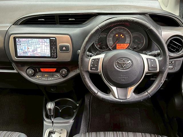 ヴィッツ ＲＳ　純正１６インチＡＷ　スマートキー　純正ナビ　バックカメラ　ＣＤ／ＤＶＤ視聴　Ｂｌｕｅｔｏｏｔｈ　パドルシフト　ＡＵＸ　ＥＴＣ付　オートライト　オートエアコン　電動格納ミラー　ステアリングスイッチ（37枚目）