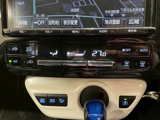 プリウス Ｓツーリングセレクション　エアロ　純正９型ナビ　ブラックレザーシート　シートヒーター　フルセグ地デジＴＶ　バックカメラ　ＥＴＣ　ドライブレコーダー　Ｂｌｕｅｔｏｏｔｈ音楽　フルオートエアコン　ＬＥＤヘッド　ＣＤＤＶＤ再生可能（9枚目）