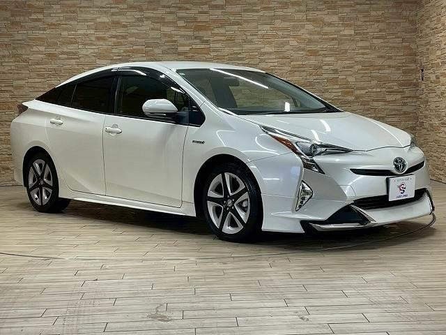 プリウス Ｓツーリングセレクション　エアロ　純正９型ナビ　ブラックレザーシート　シートヒーター　フルセグ地デジＴＶ　バックカメラ　ＥＴＣ　ドライブレコーダー　Ｂｌｕｅｔｏｏｔｈ音楽　フルオートエアコン　ＬＥＤヘッド　ＣＤＤＶＤ再生可能（15枚目）