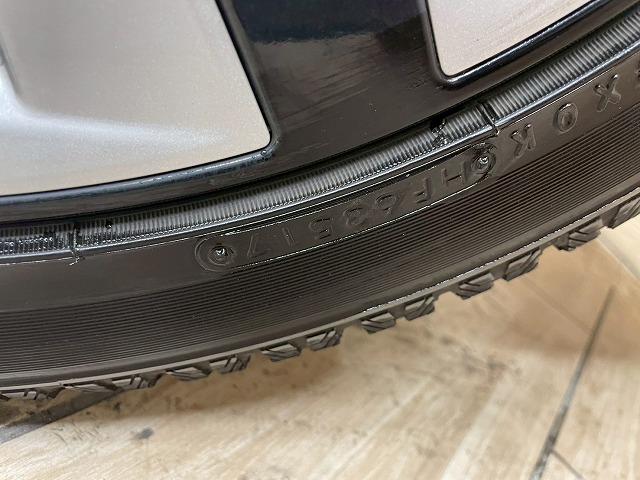 プリウス Ｓツーリングセレクション　エアロ　純正９型ナビ　ブラックレザーシート　シートヒーター　フルセグ地デジＴＶ　バックカメラ　ＥＴＣ　ドライブレコーダー　Ｂｌｕｅｔｏｏｔｈ音楽　フルオートエアコン　ＬＥＤヘッド　ＣＤＤＶＤ再生可能（22枚目）