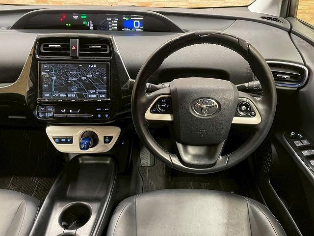 プリウス Ｓツーリングセレクション　エアロ　純正９型ナビ　ブラックレザーシート　シートヒーター　フルセグ地デジＴＶ　バックカメラ　ＥＴＣ　ドライブレコーダー　Ｂｌｕｅｔｏｏｔｈ音楽　フルオートエアコン　ＬＥＤヘッド　ＣＤＤＶＤ再生可能（36枚目）